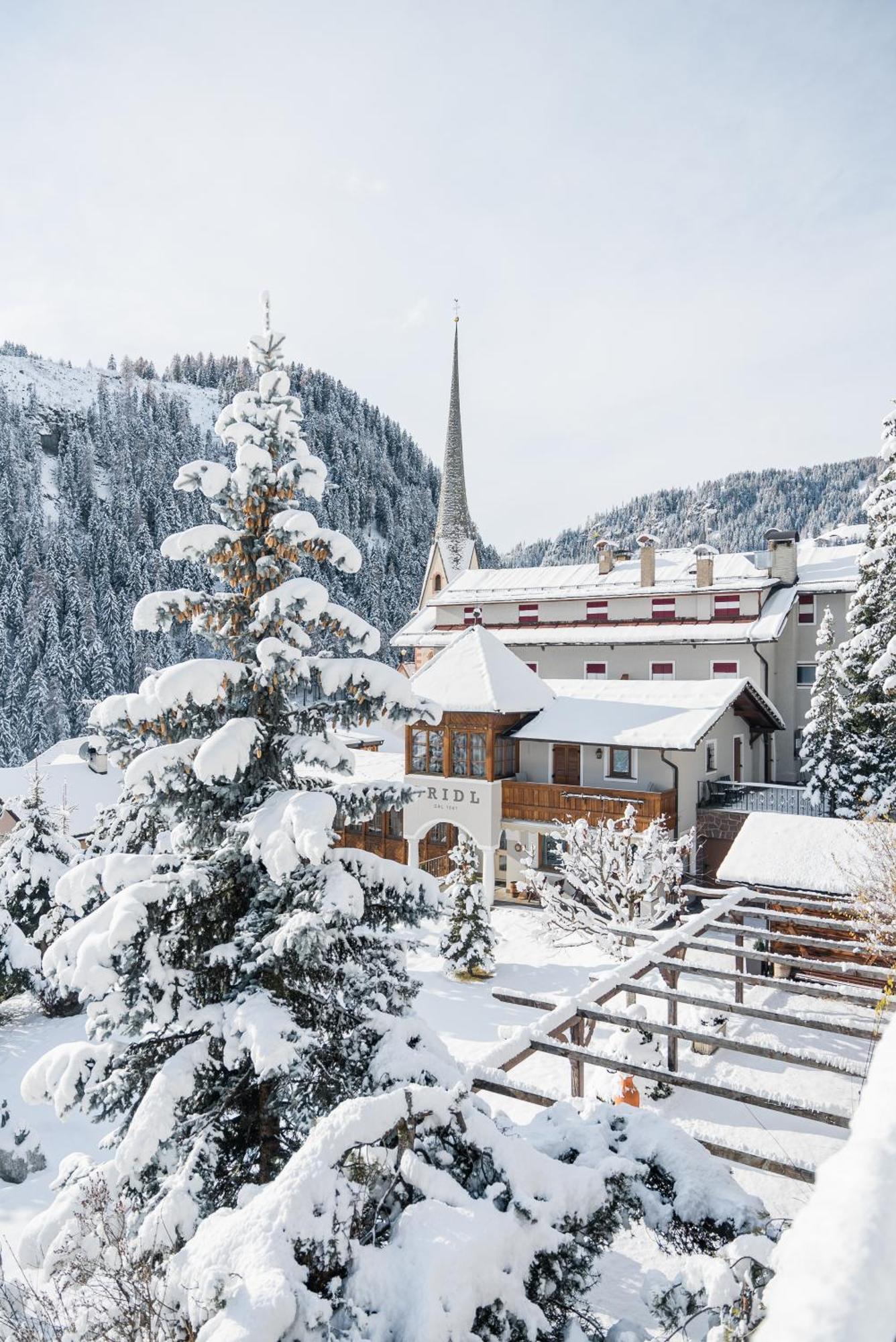 乌丽德迷人酒店 Santa Cristina Val Gardena 外观 照片